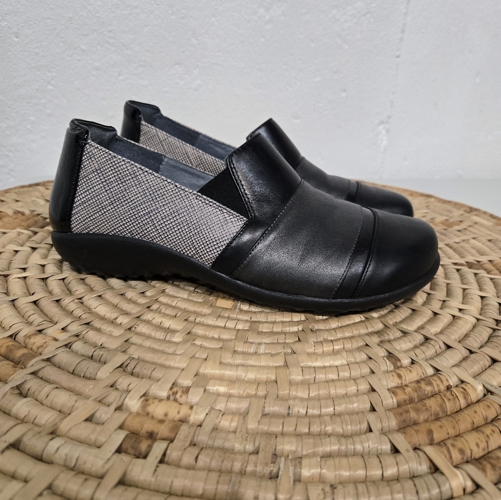 Naot Black Gray Leather Loafers 7